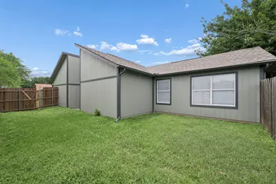 1803 Scottsdale Drive, Arlington, TX 76018 - Photo 22