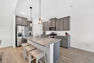 920 Arkan Ln, Fort Worth, TX 76120 - Photo 6