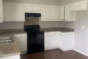 2617 Arcady Cir, Lancaster, TX 75134 - Photo 4