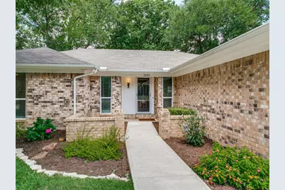 1605 Bedford Oaks Drive, Bedford, TX 76021 - Photo 2
