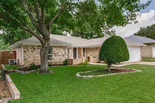 1605 Bedford Oaks Dr, Bedford, TX 76021 - Photo 24