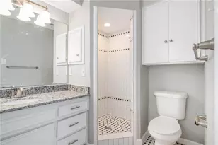 2808 Golfing Green Dr, Farmers Branch, TX 75234 - Photo 18