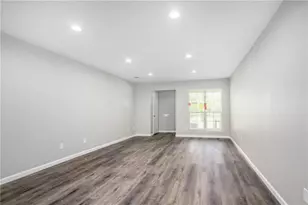 2808 Golfing Green Dr, Farmers Branch, TX 75234 - Photo 4