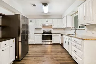 4517 Willow Bend Dr, Arlington, TX 76017 - Photo 12
