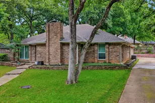 4517 Willow Bend Dr, Arlington, TX 76017 - Photo 2