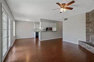 7012 Lincolnshire Ln, North Richland Hills, TX 76182 - Photo 4