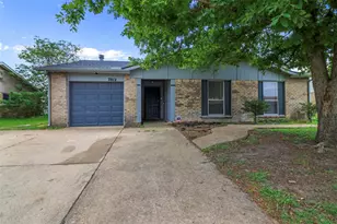 7012 Lincolnshire Ln, North Richland Hills, TX 76182 - Photo 1