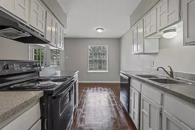 7012 Lincolnshire Lane, North Richland Hills, TX 76182 - Photo 6