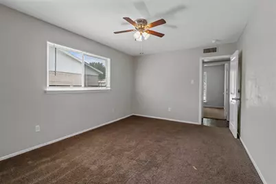 7012 Lincolnshire Lane, North Richland Hills, TX 76182 - Photo 12