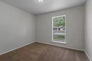 7012 Lincolnshire Ln, North Richland Hills, TX 76182 - Photo 10