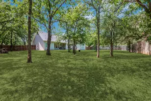 9701 Lancelot Cir, Fort Worth, TX 76140 - Photo 2