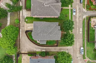 13029 Broadhurst Dr, Frisco, TX 75033 - Photo 32