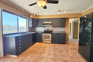 5244 Pruitt Dr, The Colony, TX 75056 - Photo 10