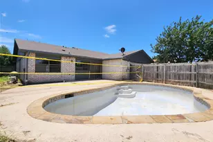 5244 Pruitt Dr, The Colony, TX 75056 - Photo 24