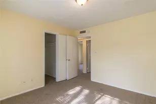 439 Valley Park Dr, Garland, TX 75043 - Photo 12