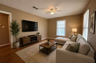 7132 Maple Park Dr, Richland Hills, TX 76118 - Photo 2
