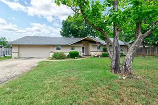 1033 Wolfe Rd, Abilene, TX 79602 - Photo 2