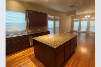 2410 Knight Street, Dallas, TX 75219 - Photo 6