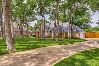 812 Greenbriar Drive, Keller, TX 76248 - Photo 2