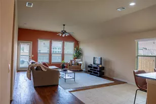 6956 Alcala, Grand Prairie, TX 75054 - Photo 4