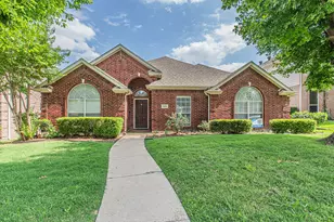 1426 Ranch Hill Dr, Irving, TX 75063 - Photo 2