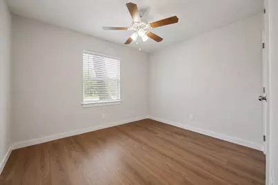1025 Kingston Drive, Lewisville, TX 75067 - Photo 16