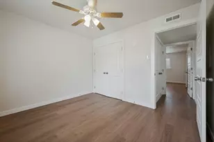 1025 Kingston Dr, Lewisville, TX 75067 - Photo 14