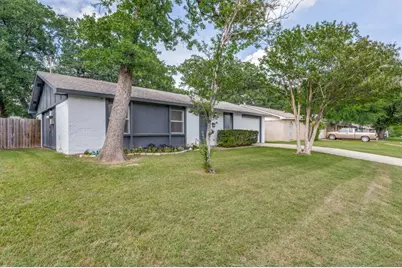 1025 Kingston Drive, Lewisville, TX 75067 - Photo 2