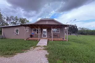 1117 N Tiffin Rd, Ranger, TX 76470 - Photo 2