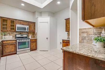 1104 Angel Fire Lane, Arlington, TX 76001 - Photo 12