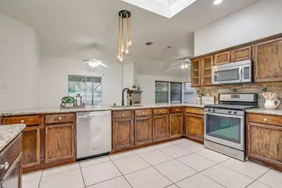 1104 Angel Fire Lane, Arlington, TX 76001 - Photo 10