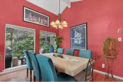 10015 Chimney Hill Lane, Dallas, TX 75243 - Photo 10