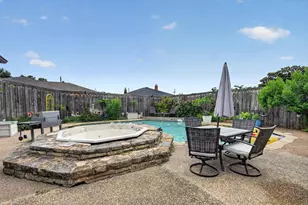 10015 Chimney Hill Ln, Dallas, TX 75243 - Photo 34