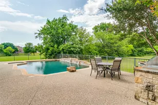 631 Deforest Ct, Coppell, TX 75019 - Photo 2