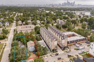 731 W 10th St, Dallas, TX 75208 - Photo 1
