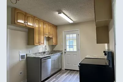 309 Elm Street, Hurst, TX 76053 - Photo 4