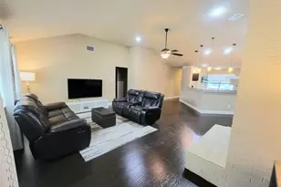 213 Springridge Ln, Euless, TX 76039 - Photo 2