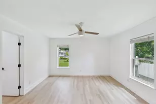 845 Dent St, Garland, TX 75040 - Photo 14
