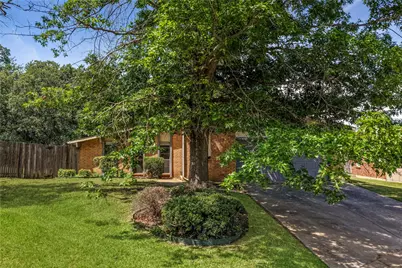 6610 High Country Trail, Arlington, TX 76016 - Photo 2