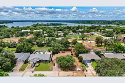 4009 Pueblo Trail, Lake Worth, TX 76135 - Photo 24