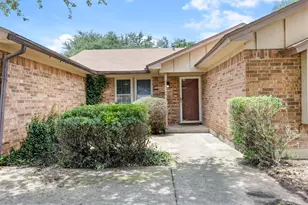4009 Pueblo Trail, Lake Worth, TX 76135 - Photo 2