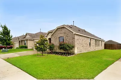 2100 Whispering Sage Boulevard, Royse City, TX 75189 - Photo 4