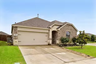 2100 Whispering Sage blvd, Royse City, TX 75189 - Photo 2