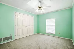 3812 Gentle Springs Dr, Arlington, TX 76001 - Photo 18