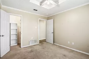 3812 Gentle Springs Dr, Arlington, TX 76001 - Photo 24