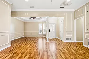 3812 Gentle Springs Dr, Arlington, TX 76001 - Photo 4