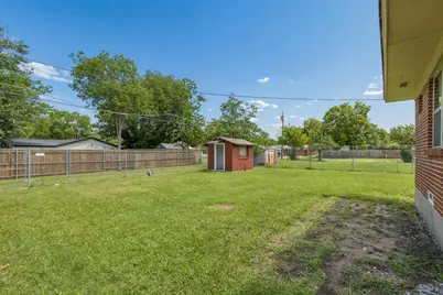 1429 Buena Vista Street, Mesquite, TX 75149 - Photo 22