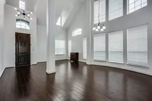 13225 Courtney Dr, Frisco, TX 75033 - Photo 2
