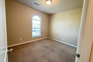 356 Emerald Creek Dr, Fort Worth, TX 76131 - Photo 4
