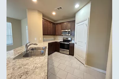 356 Emerald Creek Drive, Fort Worth, TX 76131 - Photo 2